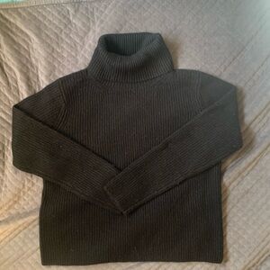 Banana Republic Women’s Medium Black 100% Cashmere Turtleneck Long Sleeve